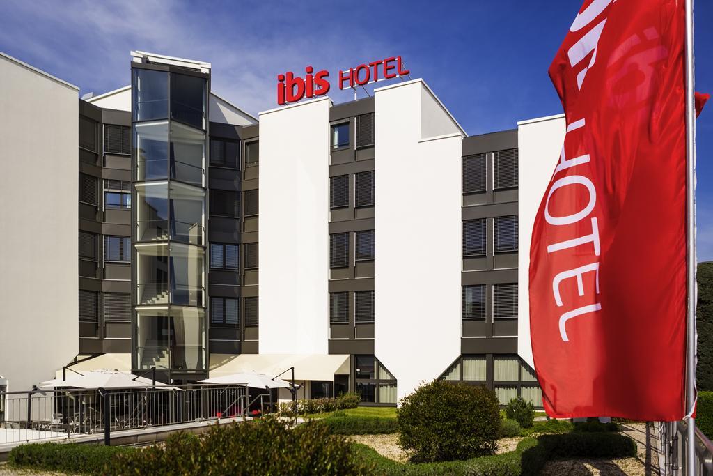 Ibis Lausanne Crissier Exterior photo